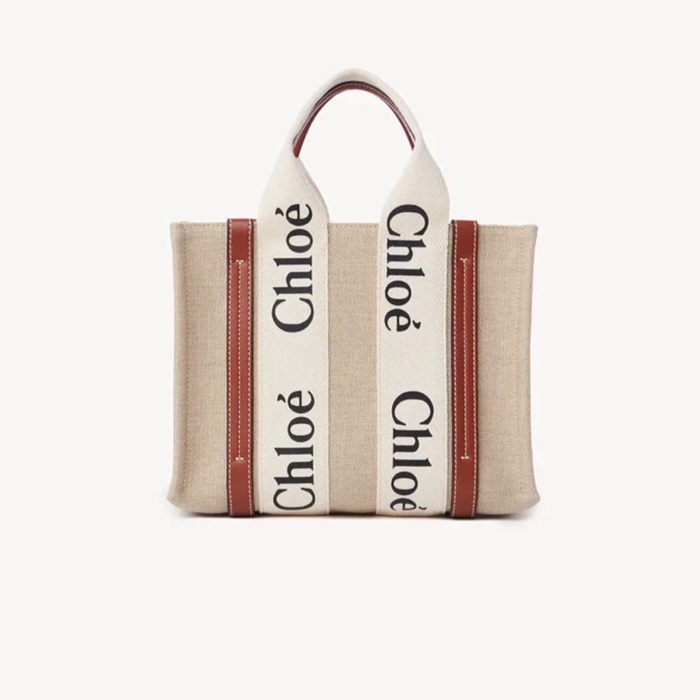 Chloe Small Woody Tote Bag in Linen